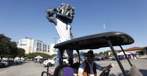 Superfrog Tailgate Visits